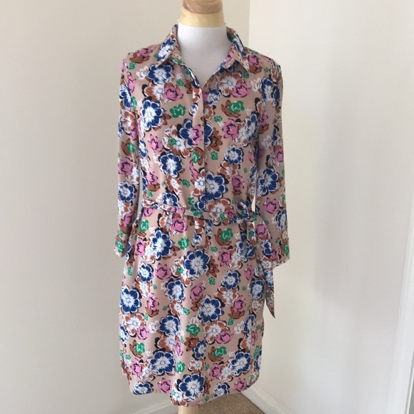 Banana Republic Dresses & Skirts - BANANA REPUBLIC Size 6 floral dress
